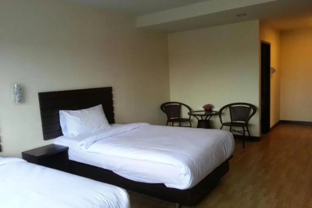 Bed in Ponburi Hotel