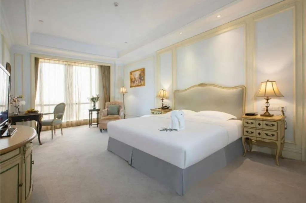 Bed in Zhejiang D.H Hotel