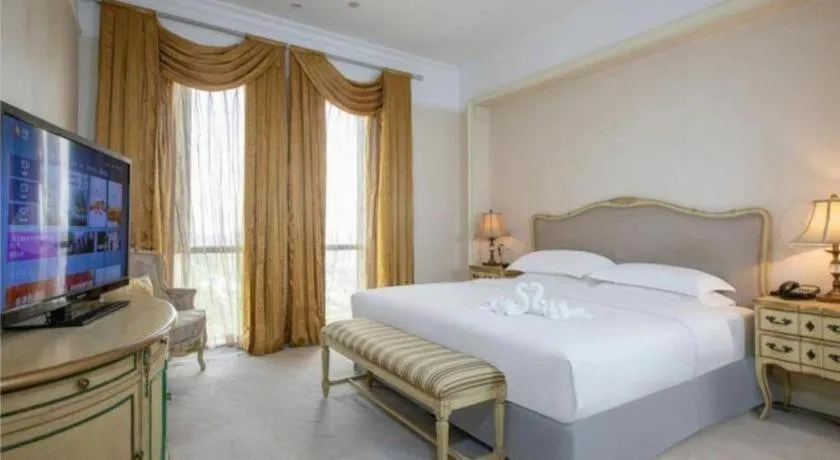 Bed in Zhejiang D.H Hotel