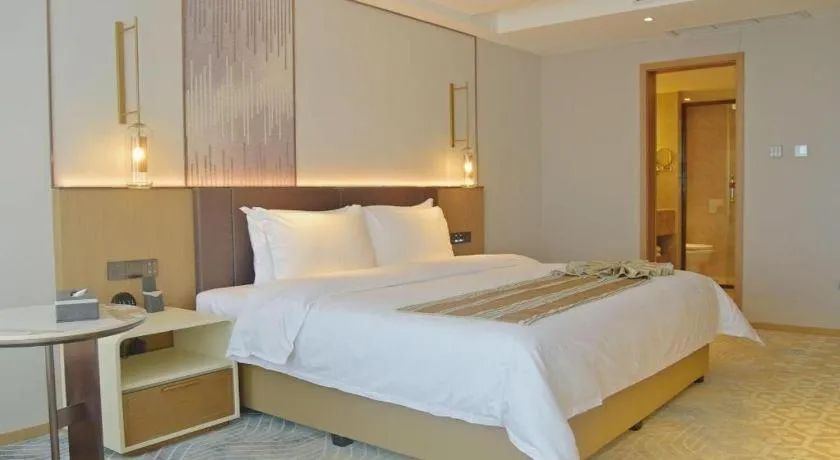 Bed in Chengdu Antai Century Hotel