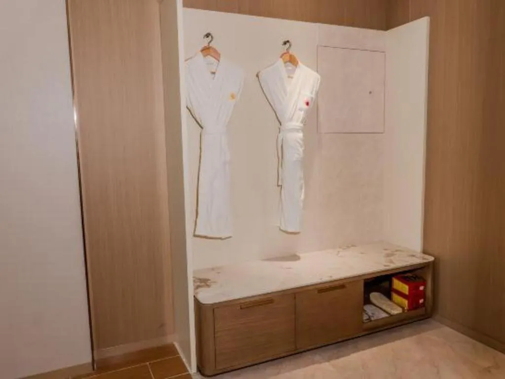 Chengdu Antai Century Hotel