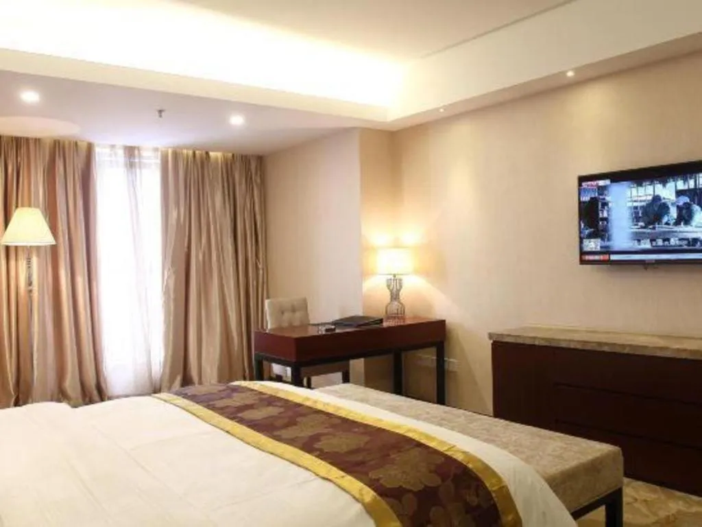 Bed in Chengdu Antai Century Hotel