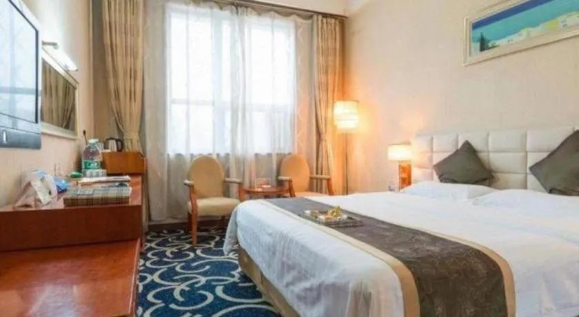 Bed in Pingdingshan Feixing Crowne Plaza Hotel