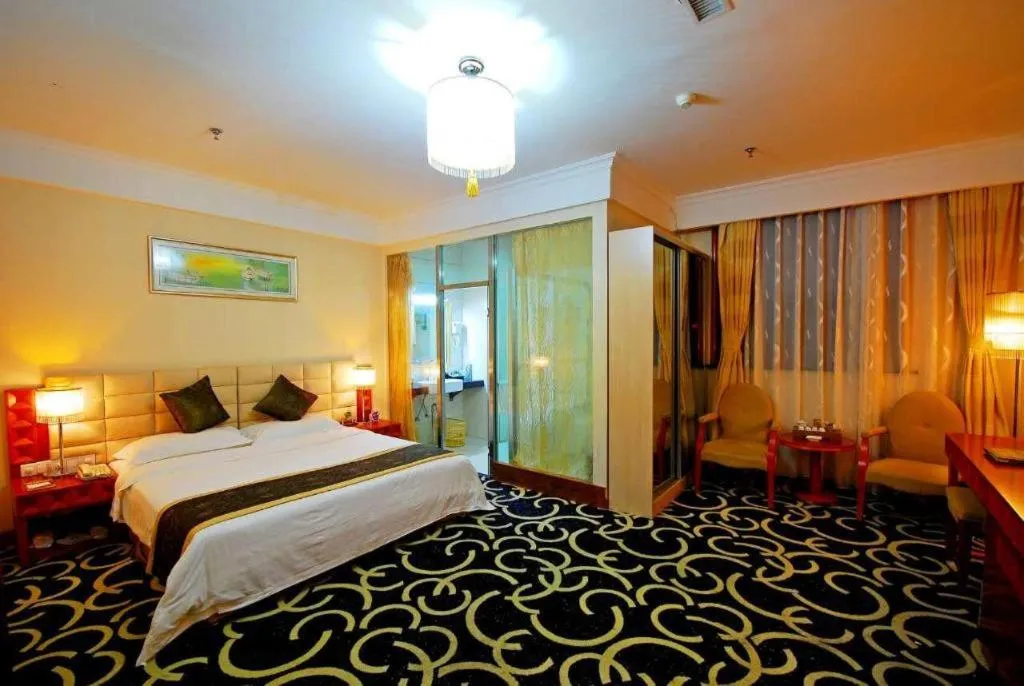 Bed in Pingdingshan Feixing Crowne Plaza Hotel