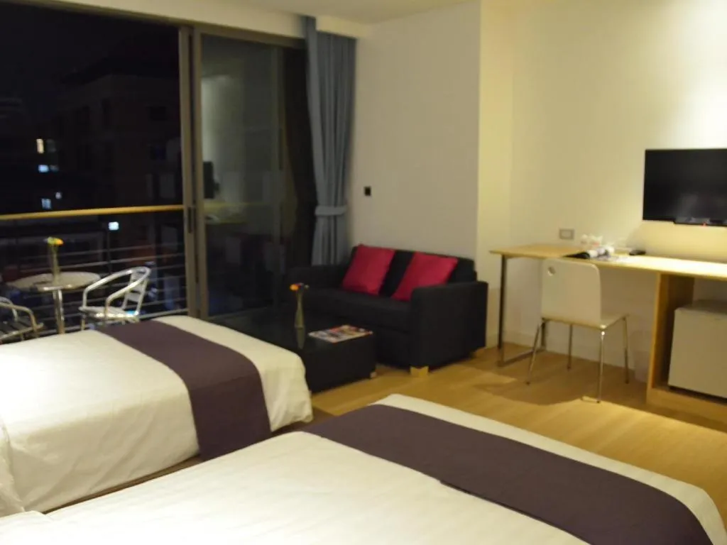 Bed in The Scenery City Hotel