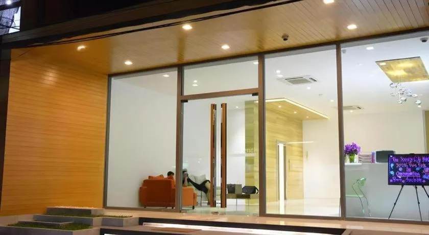 The Scenery City Hotel