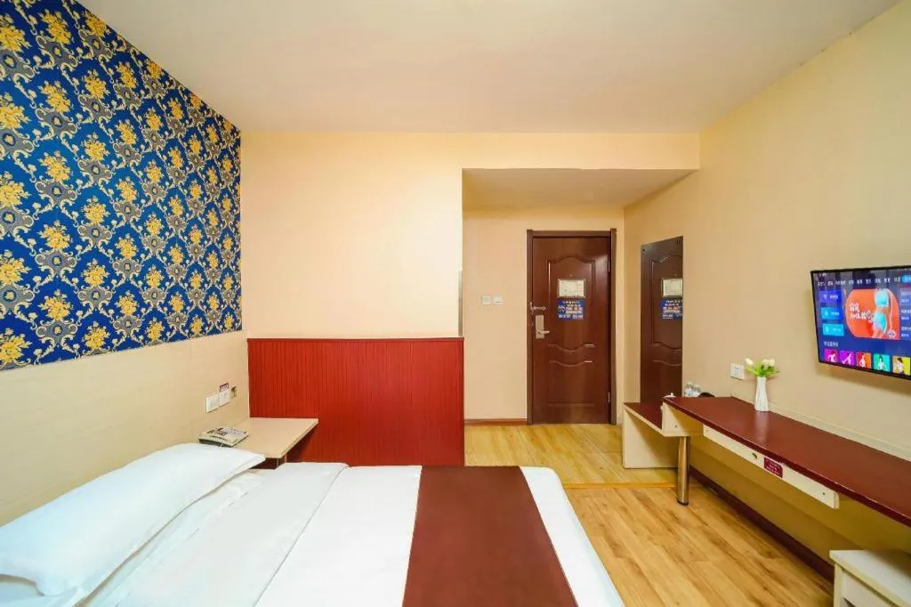 Bed in Kunlun Leju Business Hotel Kaifeng Gulou