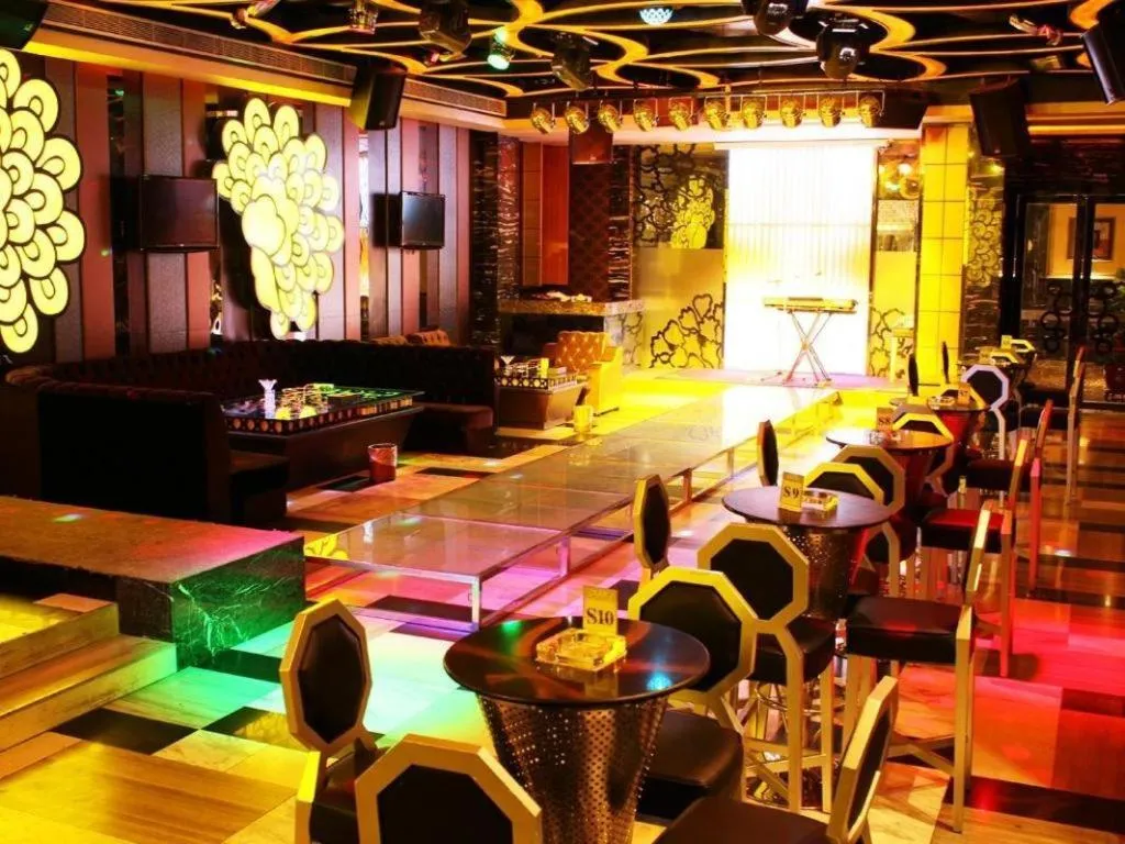 Dongguan Royal Metropolitan Hotel