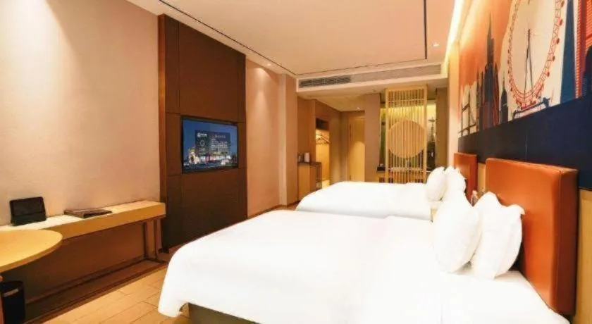 Bed in Quanzhou Binhai Hotel