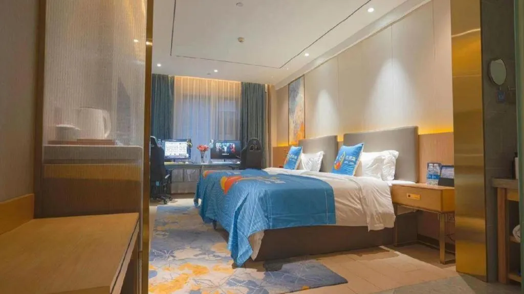 Bed in Quanzhou Binhai Hotel