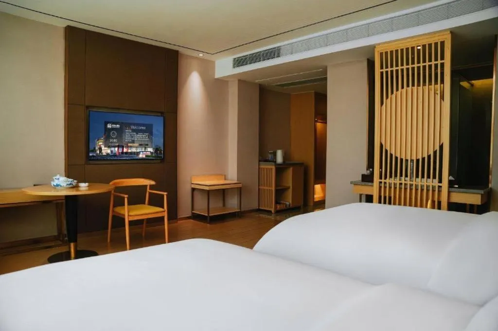 Bed in Quanzhou Binhai Hotel