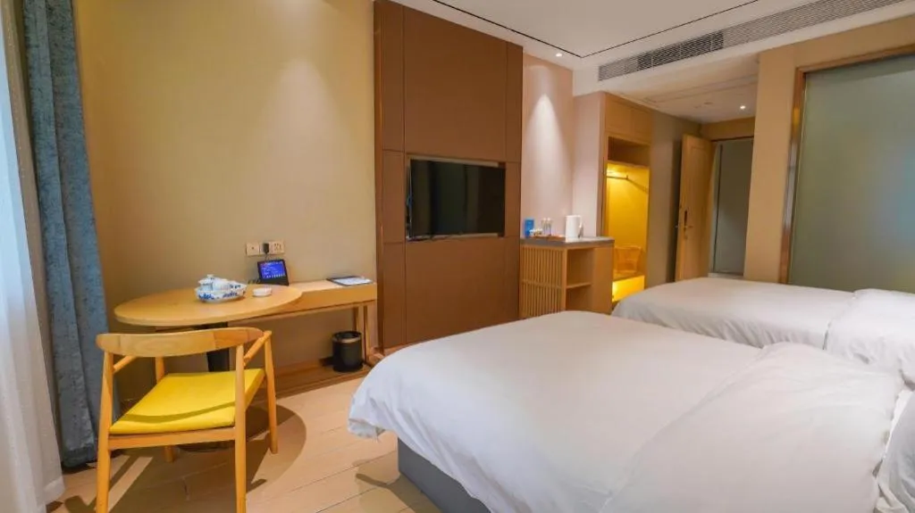 Bed in Quanzhou Binhai Hotel