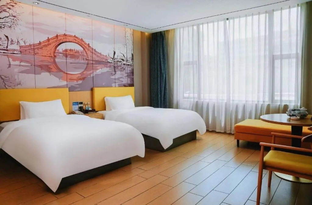 Bed in Quanzhou Binhai Hotel