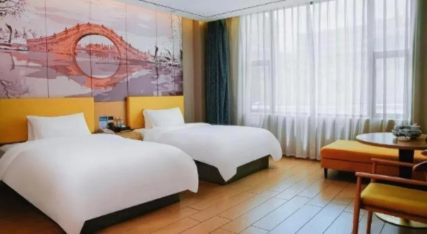 Bed in Quanzhou Binhai Hotel