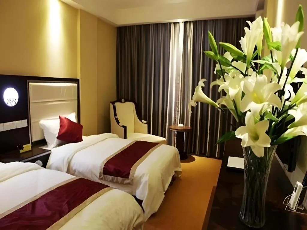 Bed in Dunhuang Dunhe Hotel