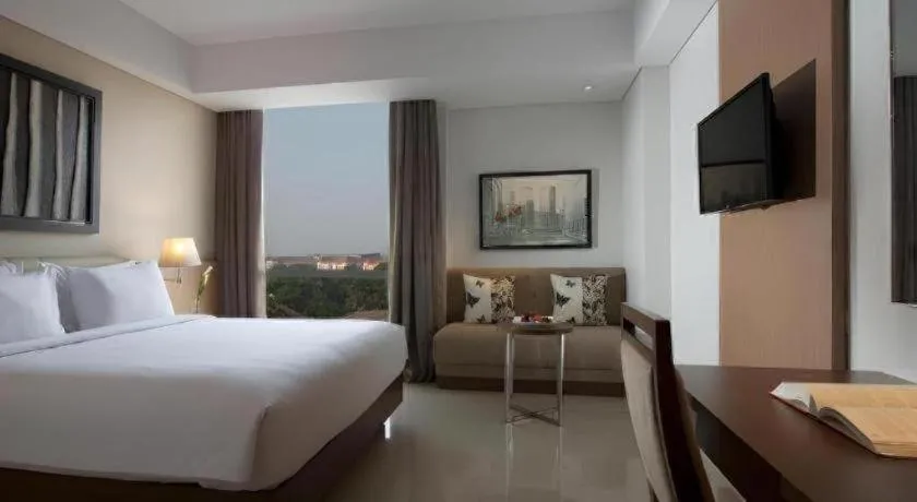 Bed in Hotel Santika Premiere Kota Harapan Indah