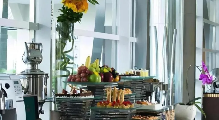 Hotel Santika Premiere Kota Harapan Indah