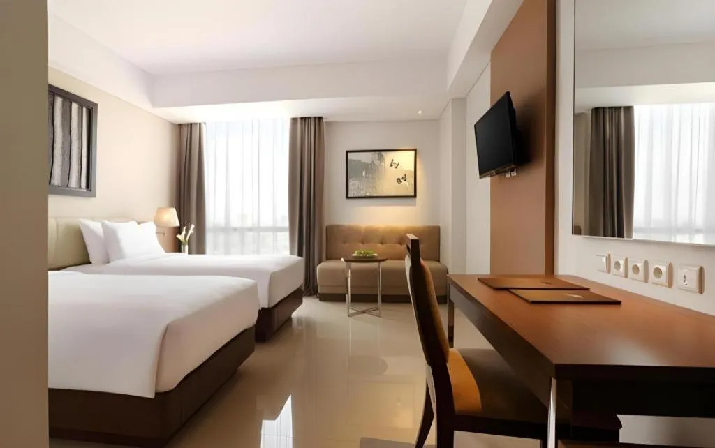 Bed in Hotel Santika Premiere Kota Harapan Indah
