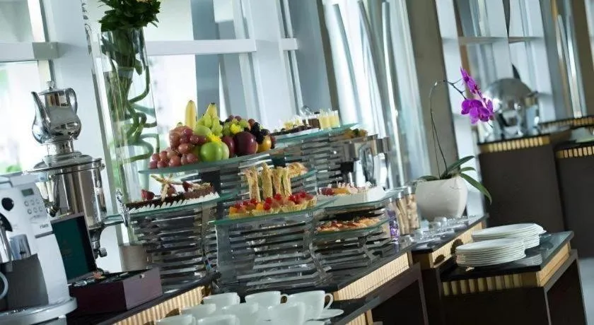 Hotel Santika Premiere Kota Harapan Indah