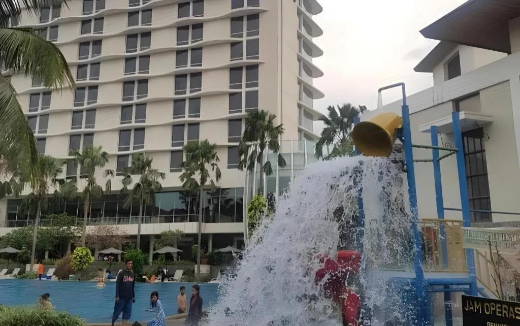 Hotel Santika Premiere Kota Harapan Indah