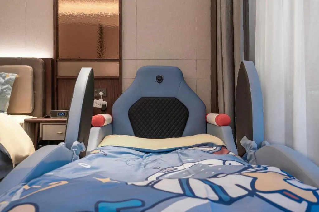 Bed in Dongguan Yingbin Hotel