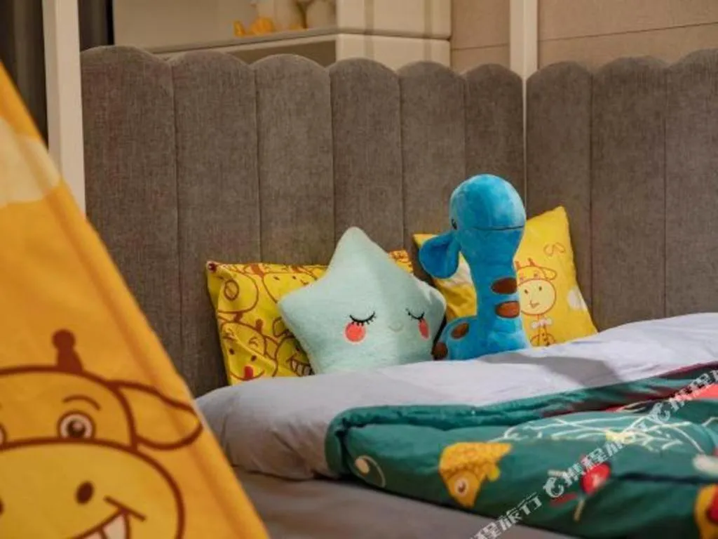 Bed in Dongguan Yingbin Hotel