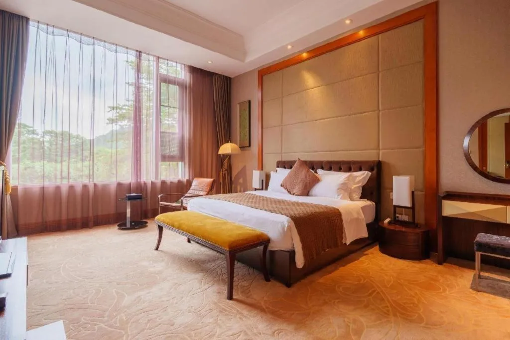 Bed in Dongguan Yingbin Hotel