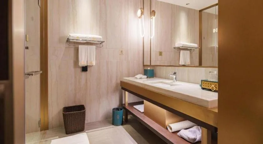 Bed in Dongguan Yingbin Hotel