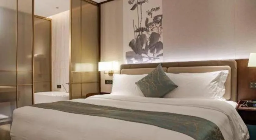 Bed in Dongguan Yingbin Hotel