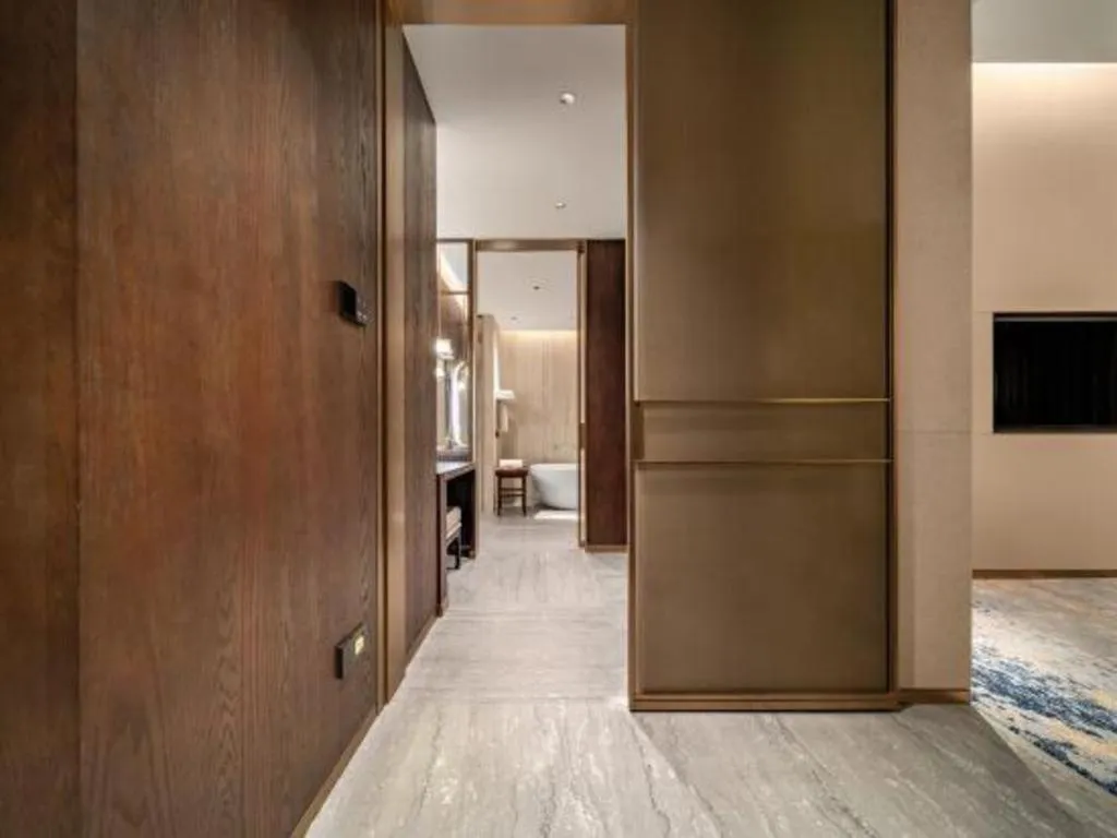 Bed in Dongguan Yingbin Hotel