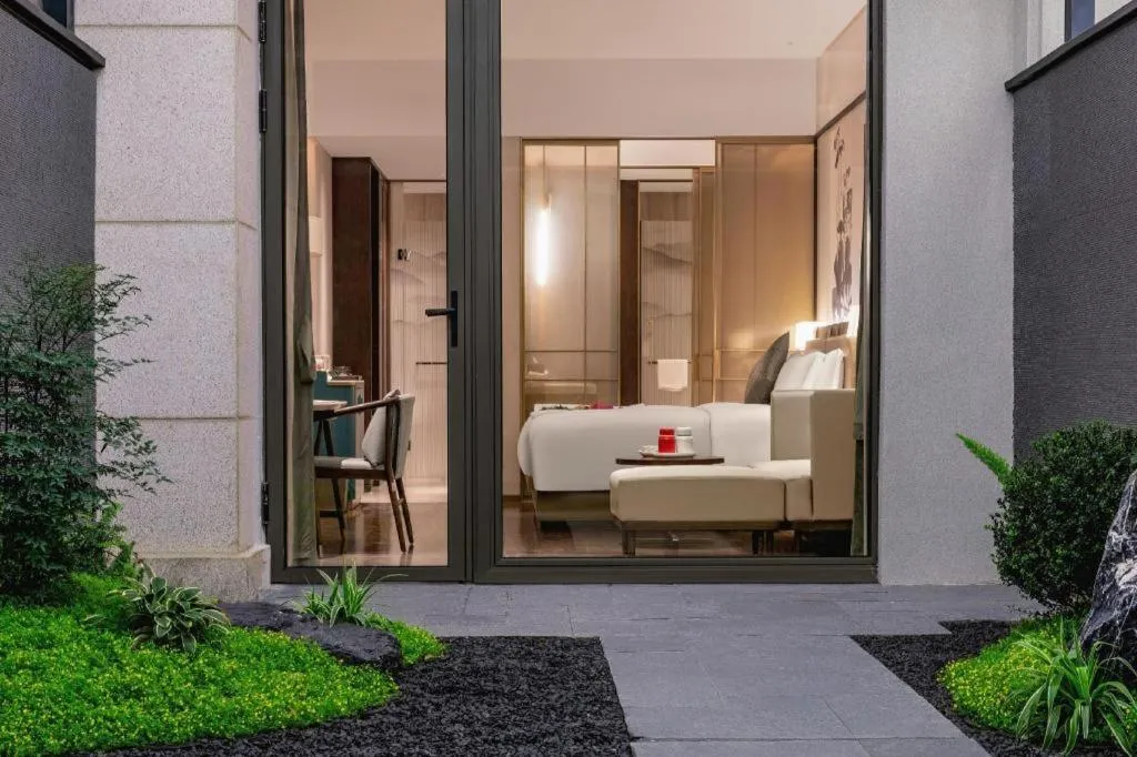 Bed in Dongguan Yingbin Hotel