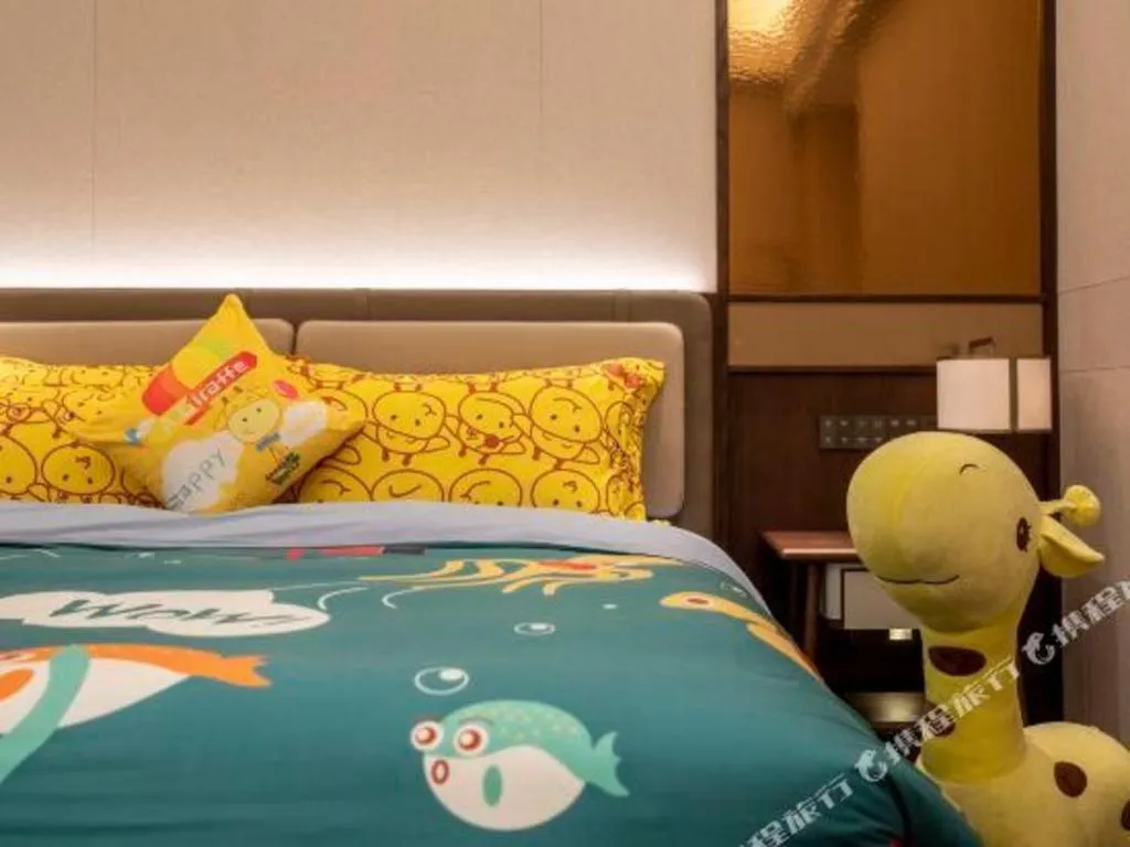 Bed in Dongguan Yingbin Hotel