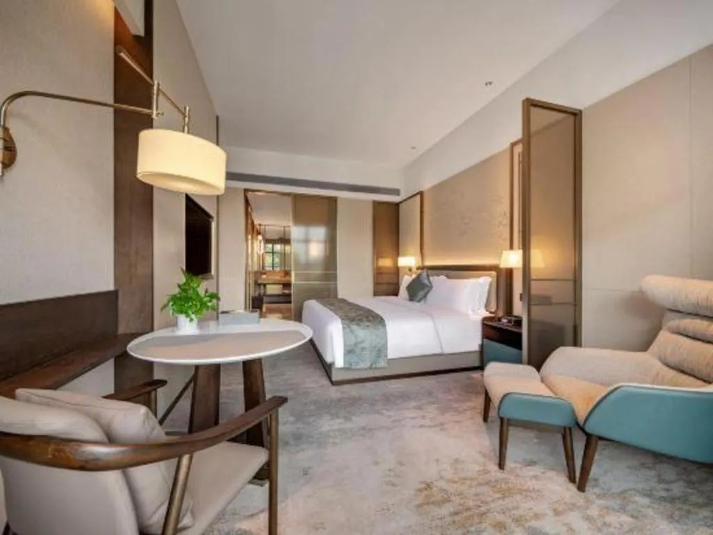 Bed in Dongguan Yingbin Hotel