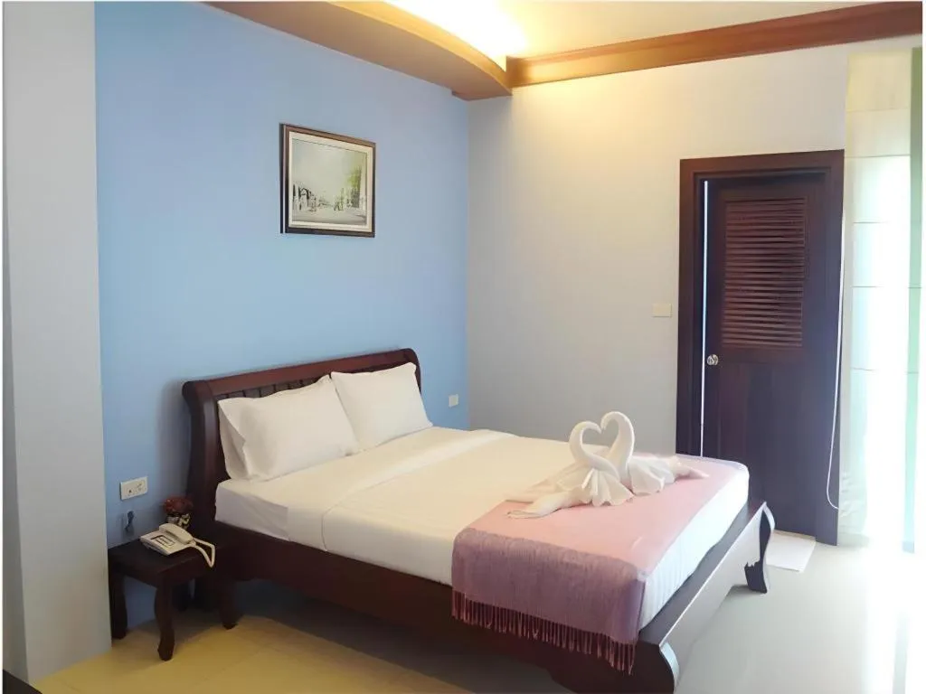 Bed in Chodkamol Place 57