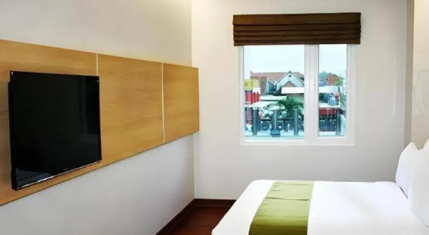 Bed in Sub City Hotel