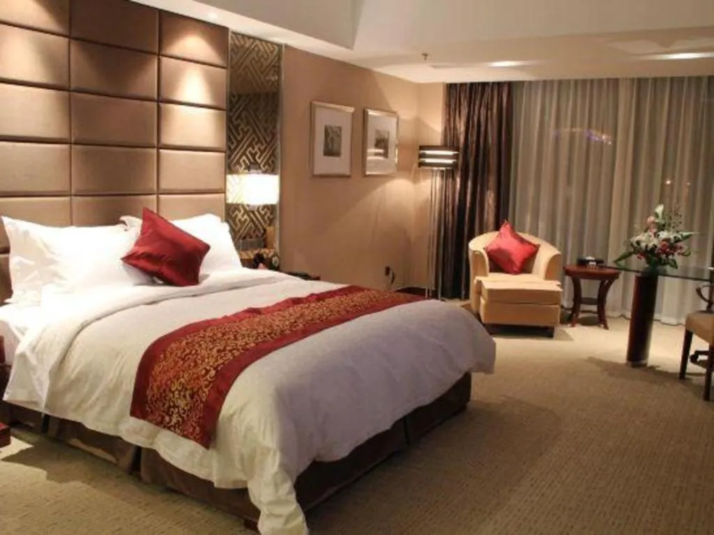 Bed in Blue Horizon International Hotel Gaomi