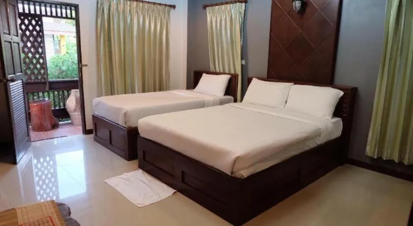 Bed in Tong Hotel