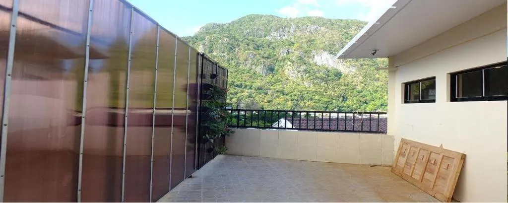 Rovic's Tourist Hotel