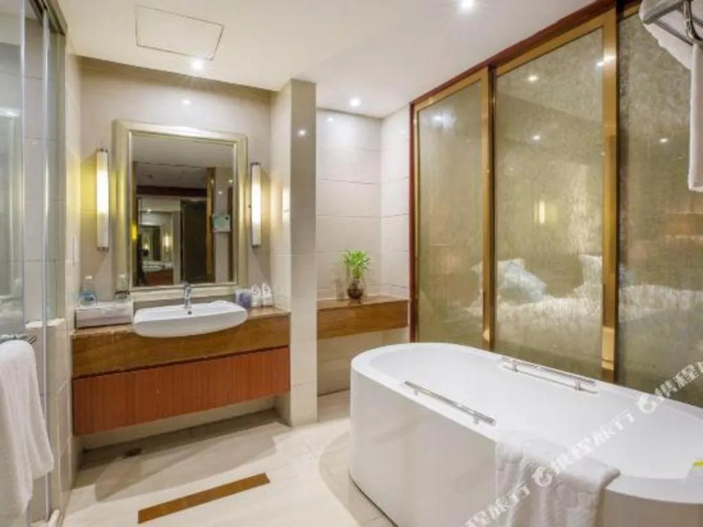 Bed in Quanzhou Jinjiang Hollyston Hotel