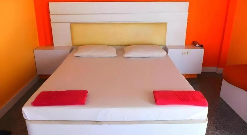 Bed in Picnic Sriracha Hotel