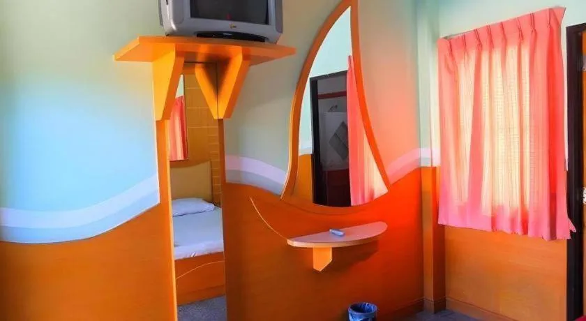 Bed in Picnic Sriracha Hotel