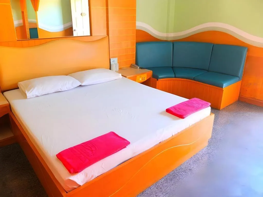 Bed in Picnic Sriracha Hotel