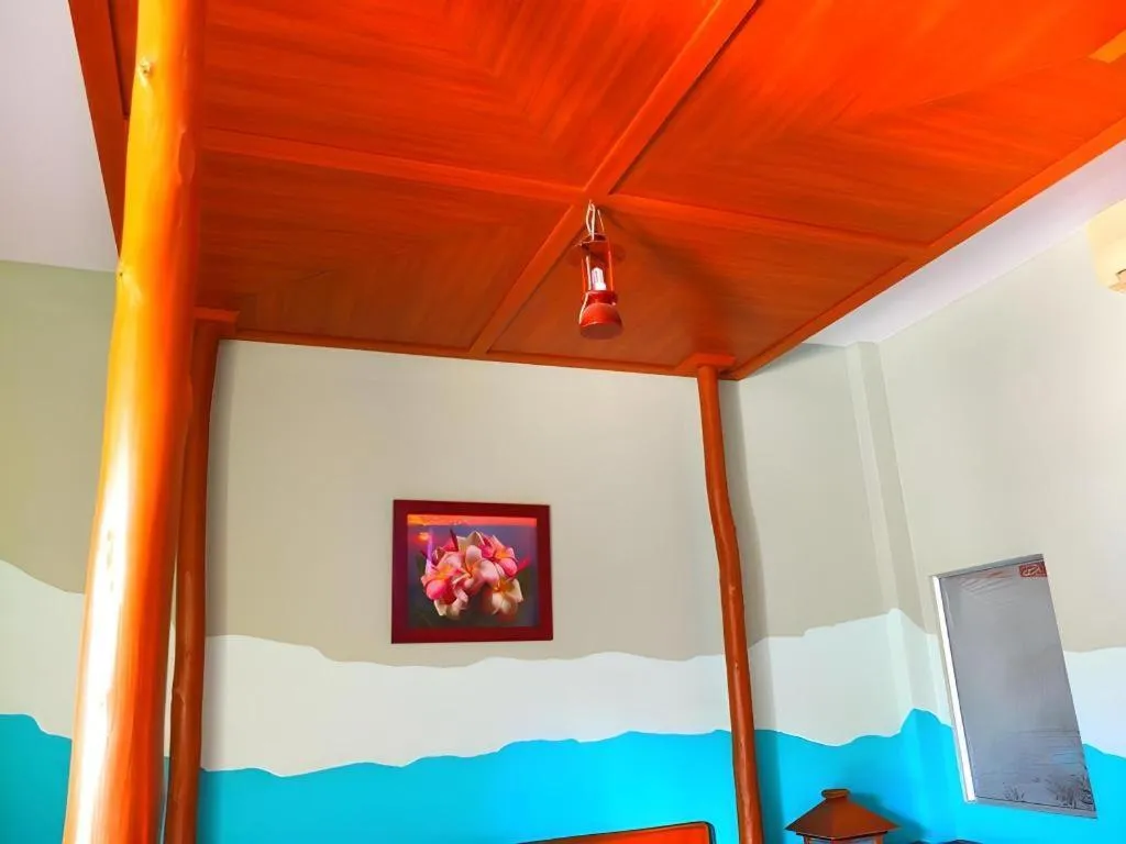 Picnic Sriracha Hotel