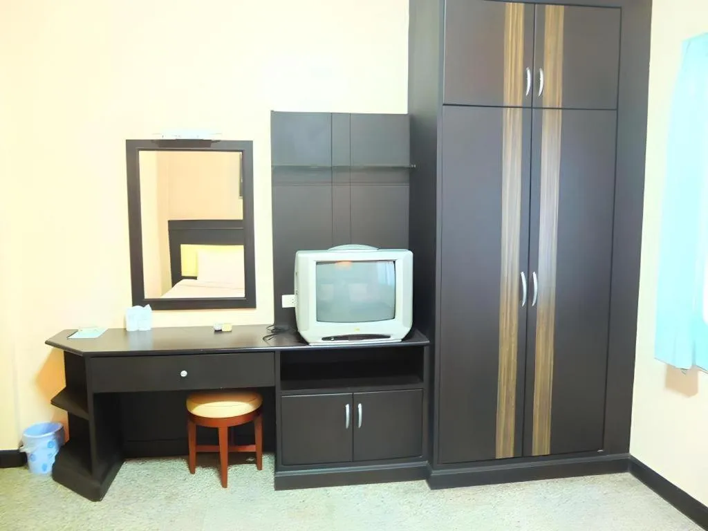 Picnic Sriracha Hotel