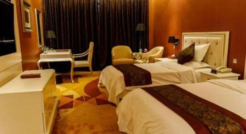 Bed in Metropark Hotel