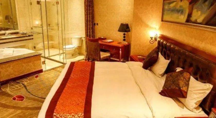 Bed in Metropark Hotel