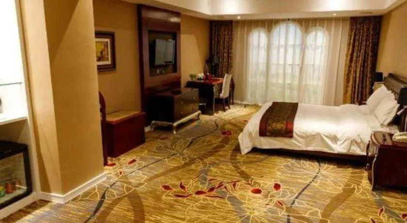 Bed in Metropark Hotel