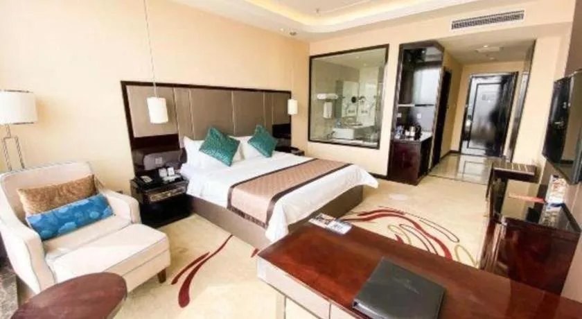 Bed in Pacific Regency Hotel Shenyang