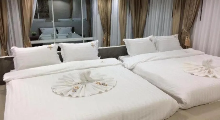 Bed in The Key Hotel