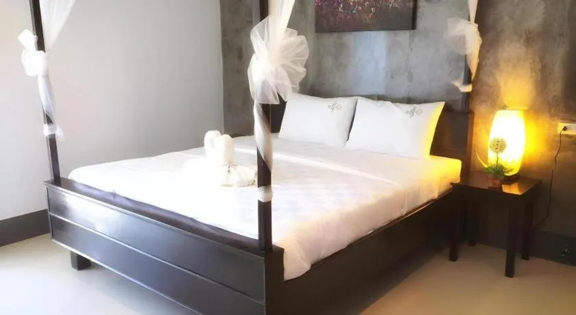 Bed in The Key Hotel